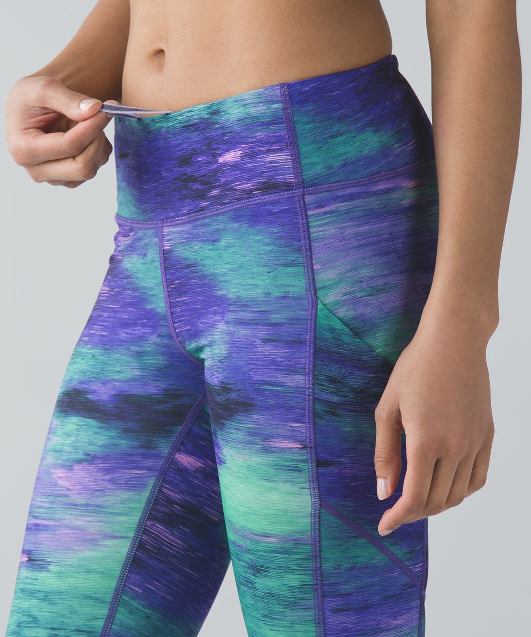 Lululemon Speed Tight IV - Rio Nights Multi