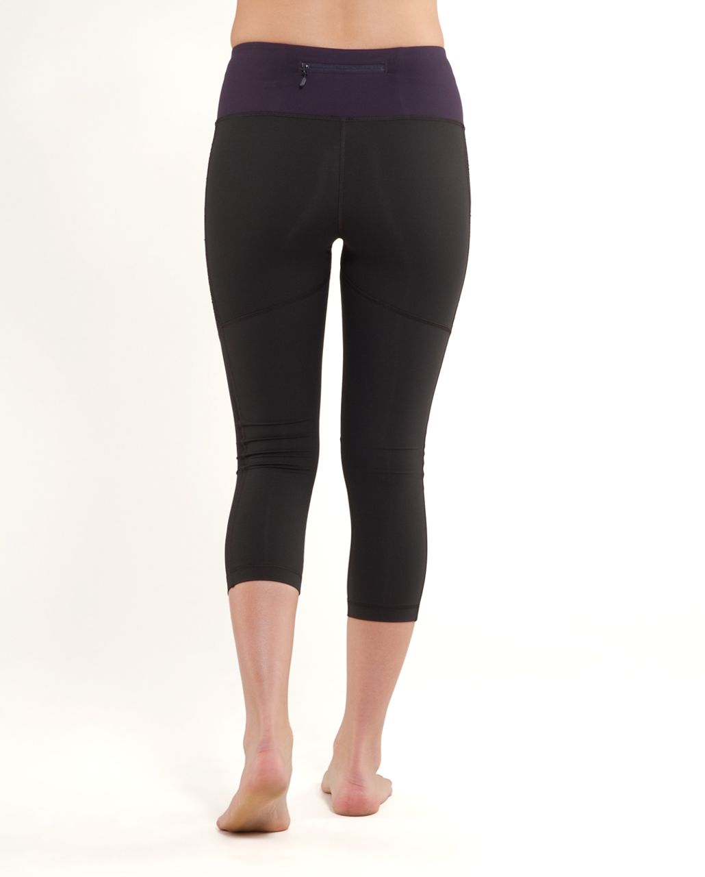 Lululemon Run: Free Crop - Black / Black Swan - lulu fanatics