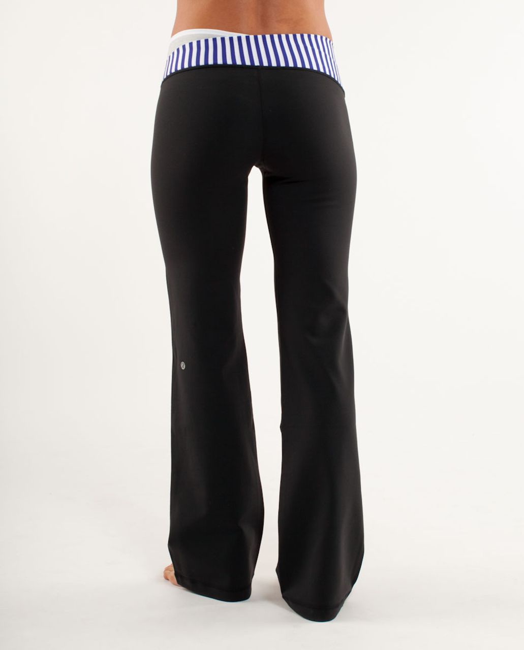 Lululemon Astro Pant (Regular) - Black / Deep Coal Mini Check / White  Heathered Blurred Grey Mini Check - lulu fanatics