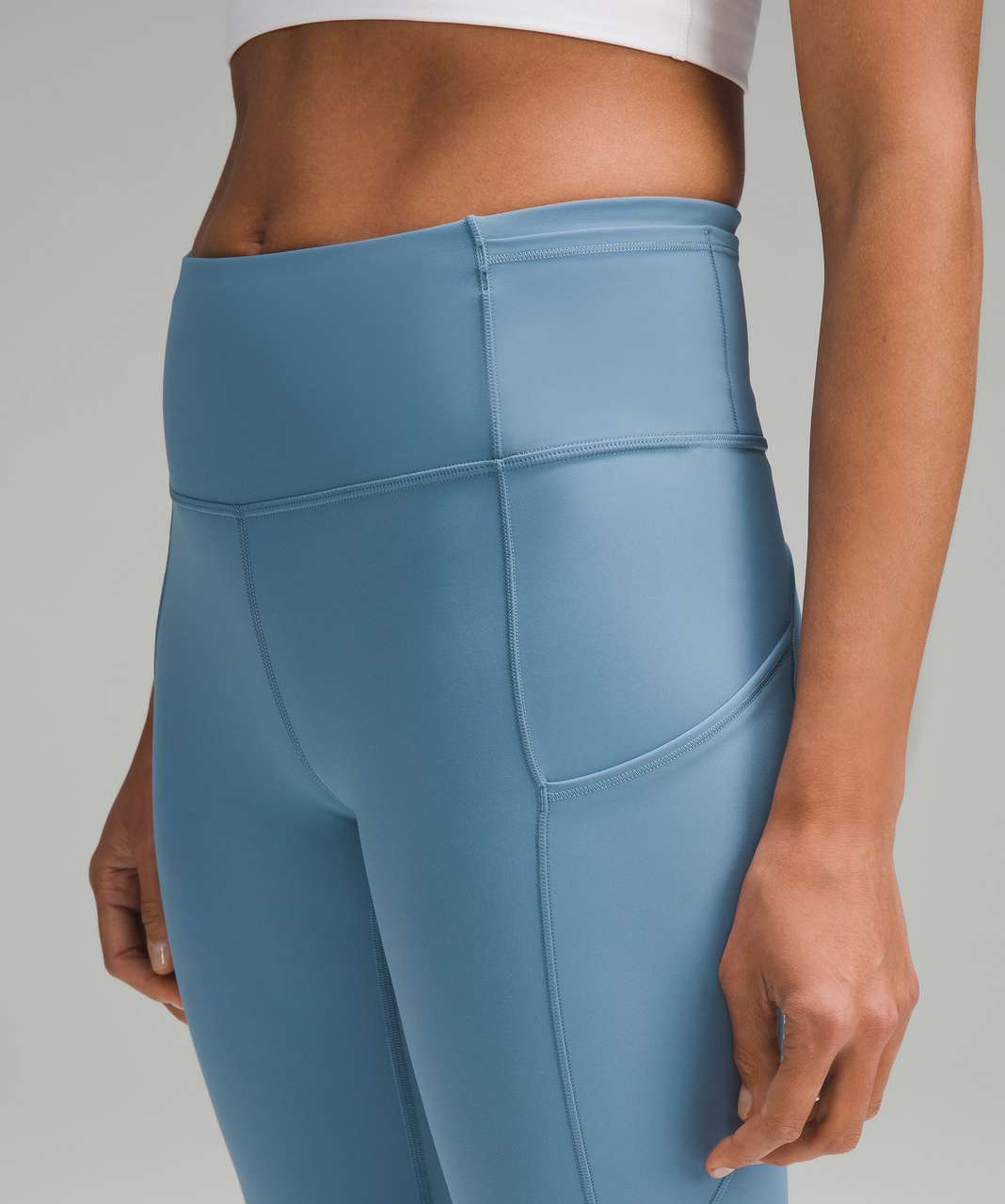 Brand New Lululemon Fast Free HR Crop 23” Nulux Size 12 Symphony Blue. 