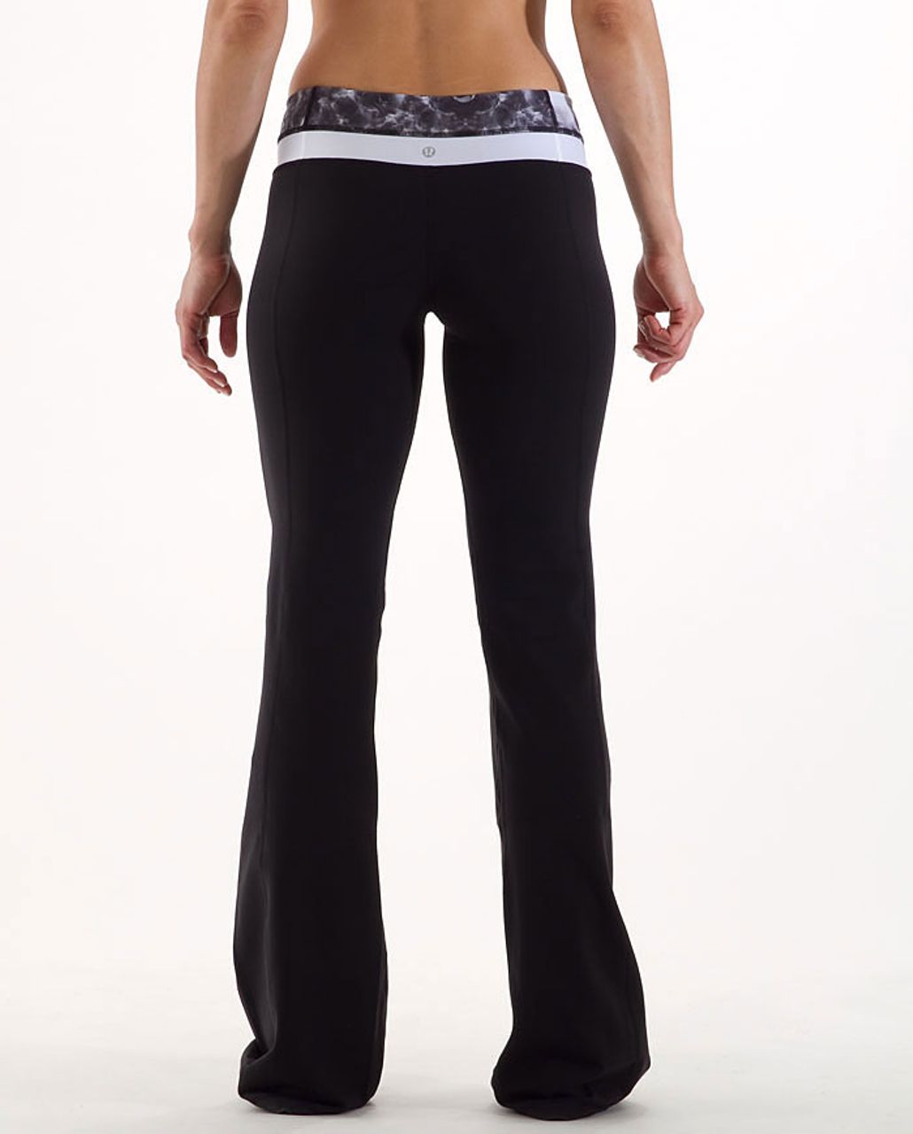 Lululemon Groove Pant (Regular) - Black /  Black Roses Print /  White