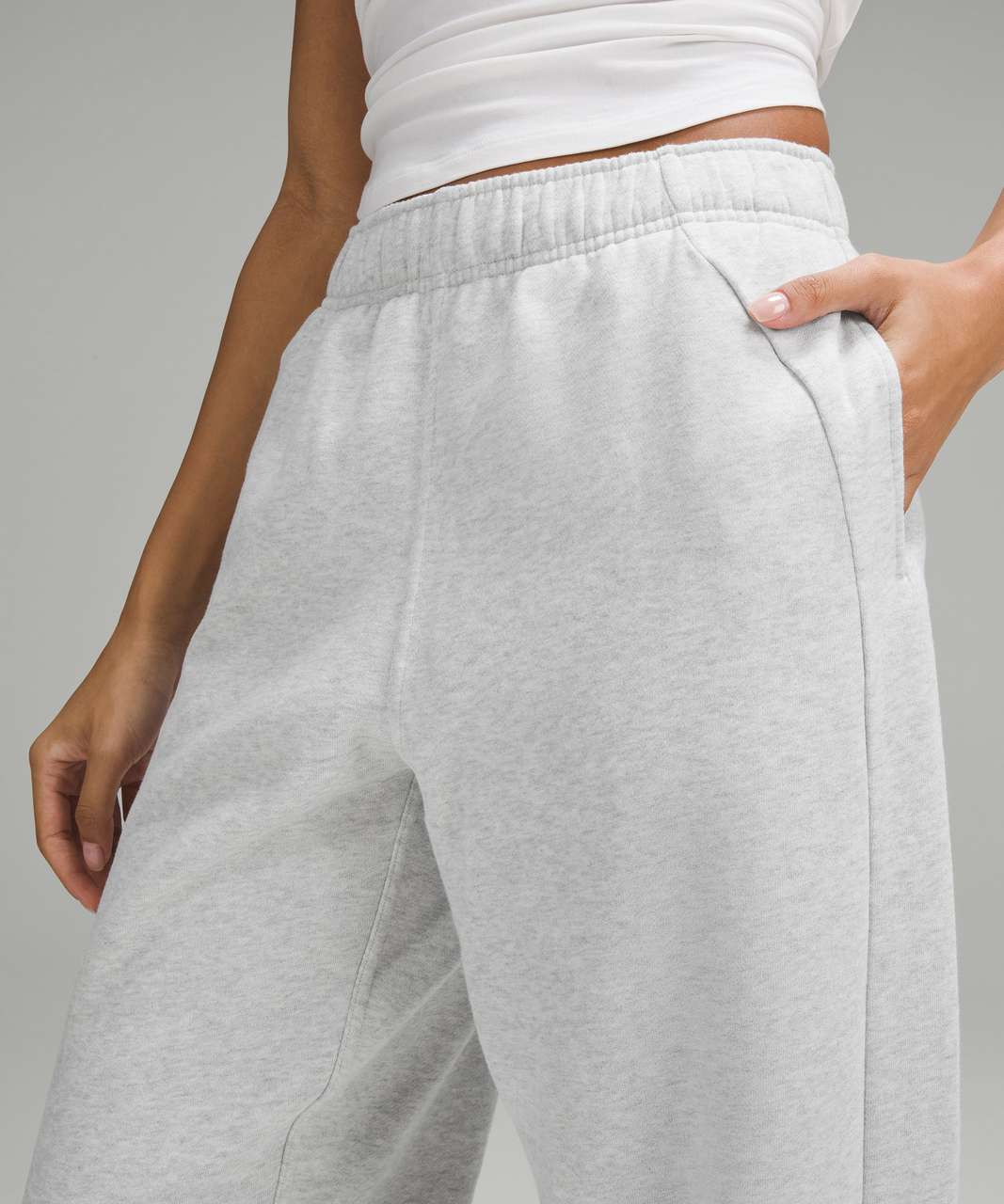 Lululemon Scuba Mid-Rise Oversized Jogger *Regular - Heathered Core Ultra Light Grey