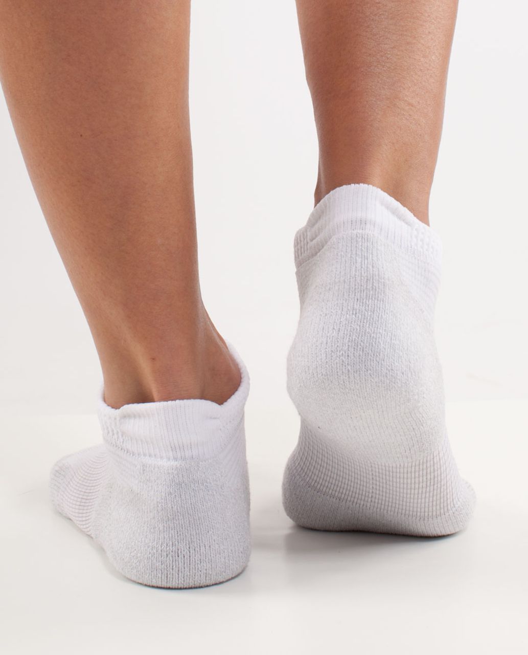 Lululemon Women's Ultimate Padded Run Sock - White Silver Spoon Feeder Stripe