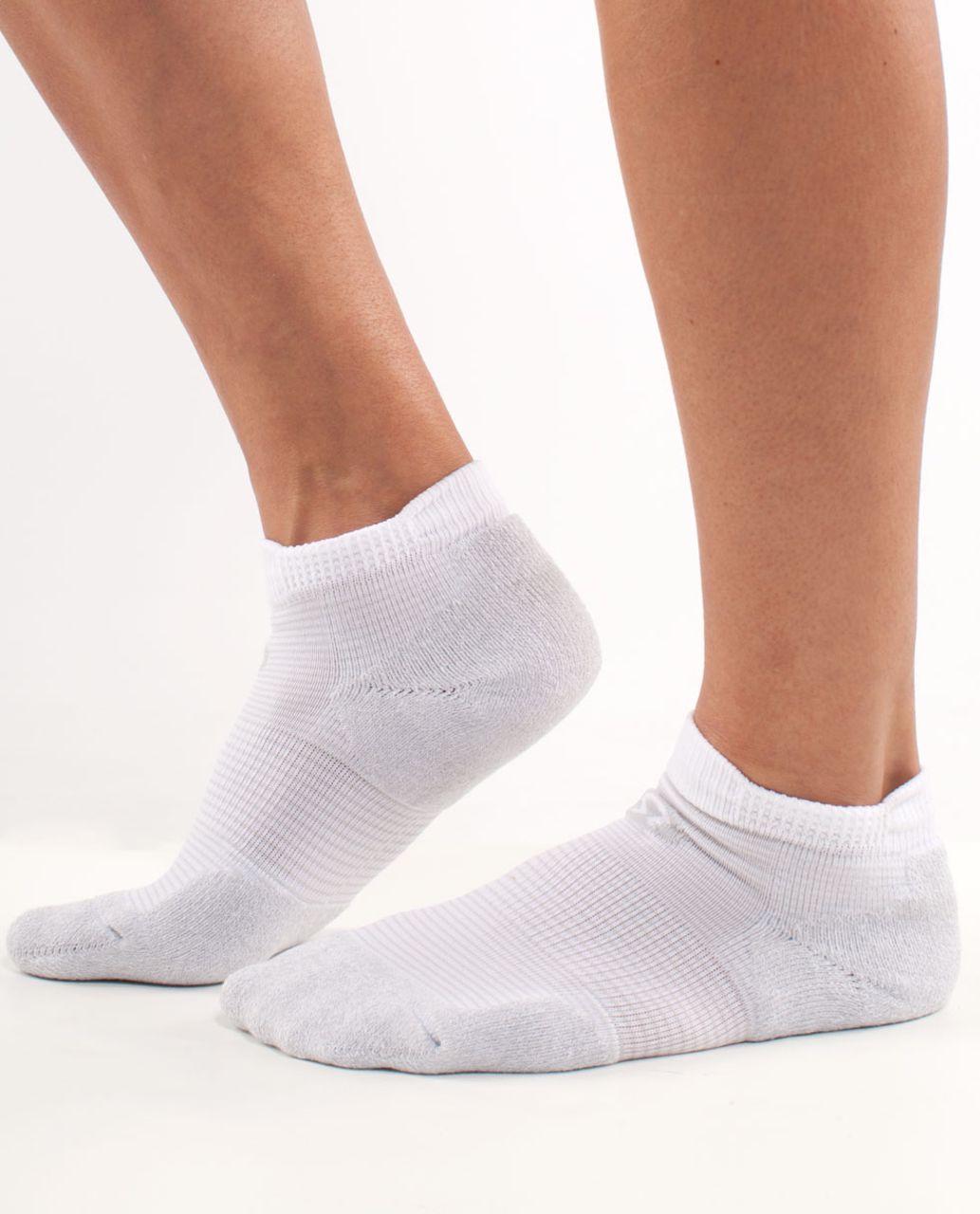 Lululemon Women's Ultimate Padded Run Sock - White Silver Spoon Feeder Stripe