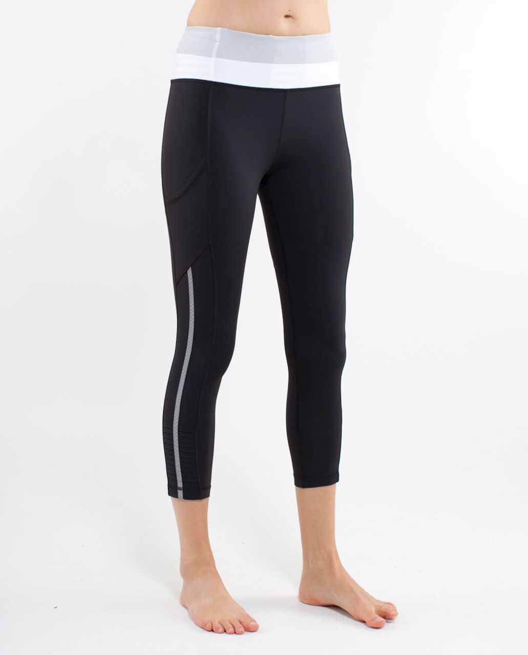 Lululemon Run: Back On Track Crop - Deep Coal / Silver Spoon White