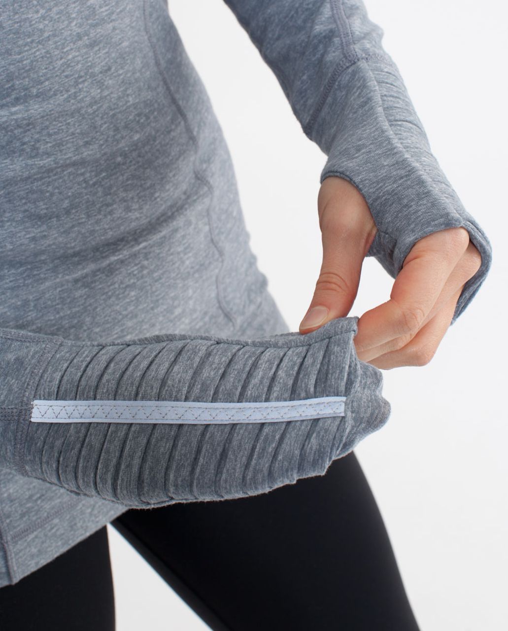 Lululemon Run:  Back On Track Pullover - Heathered Blurred Grey