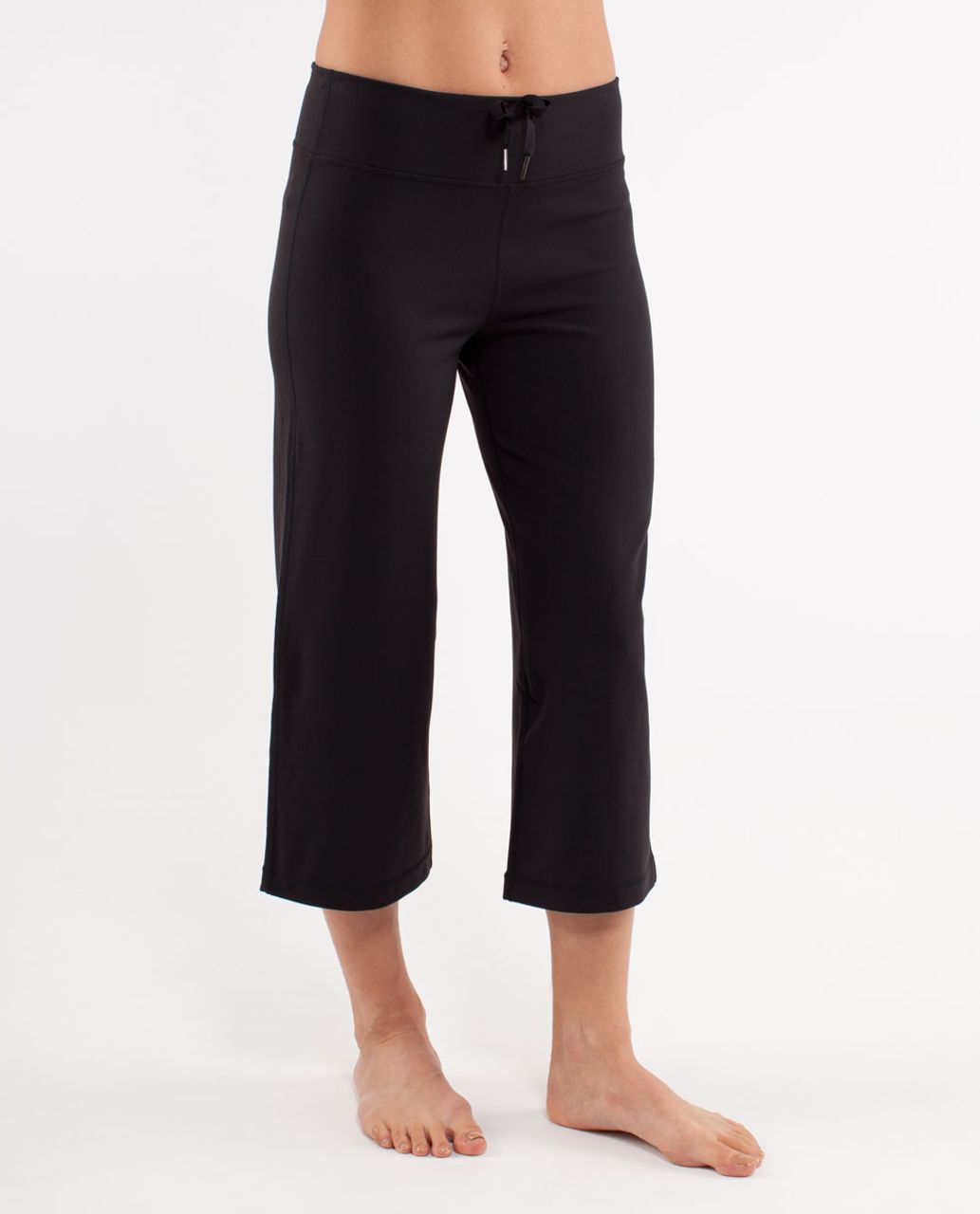 Lululemon Relaxed Fit Crop II - Black - lulu fanatics