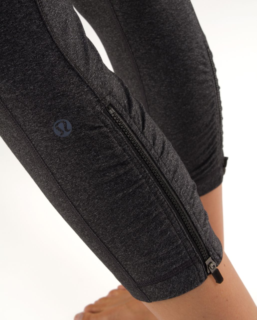 Lululemon Cardio Kick Crop - Heathered Black