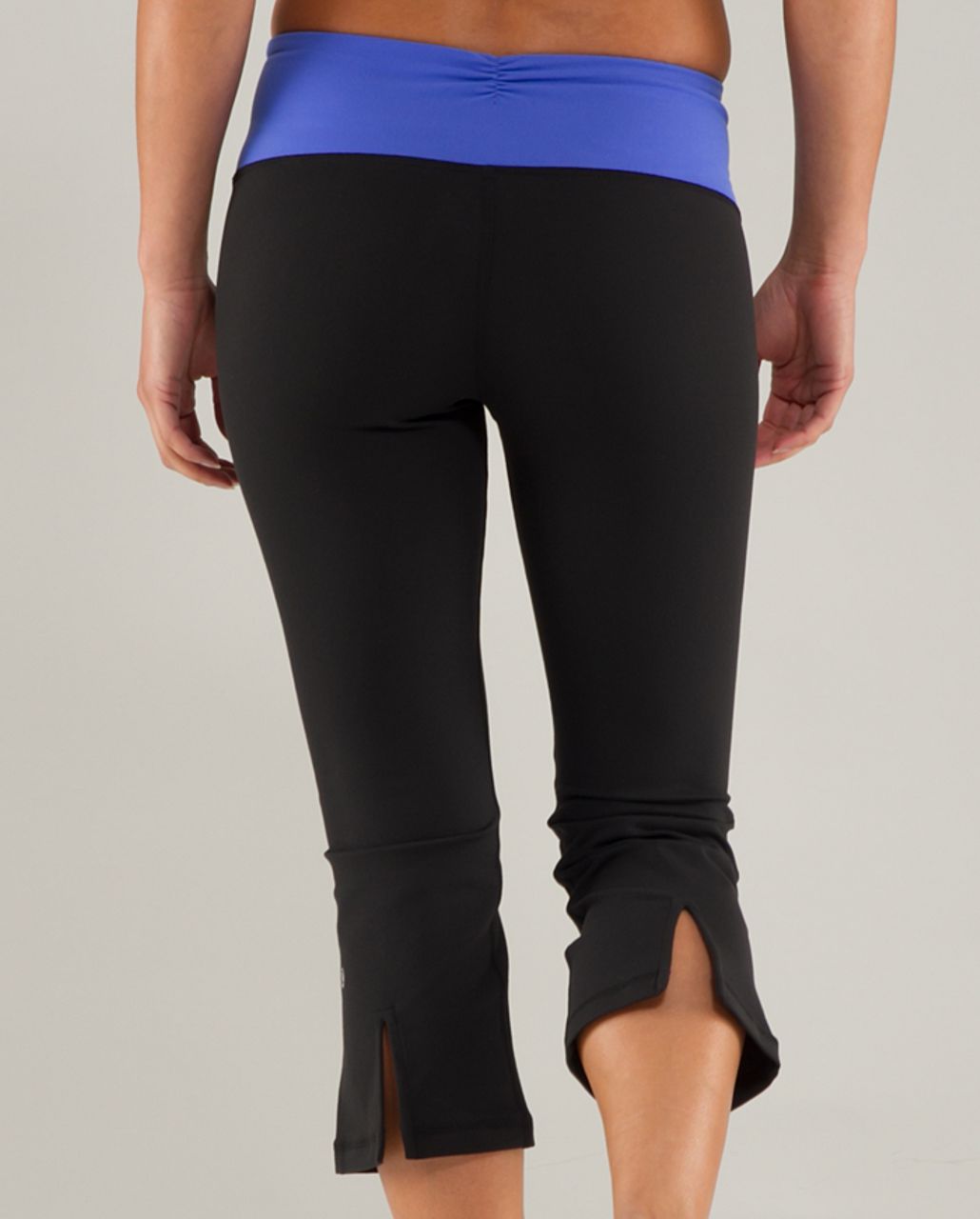 Lululemon Gather & Crow Crop - Black /  Heathered Rocksteady