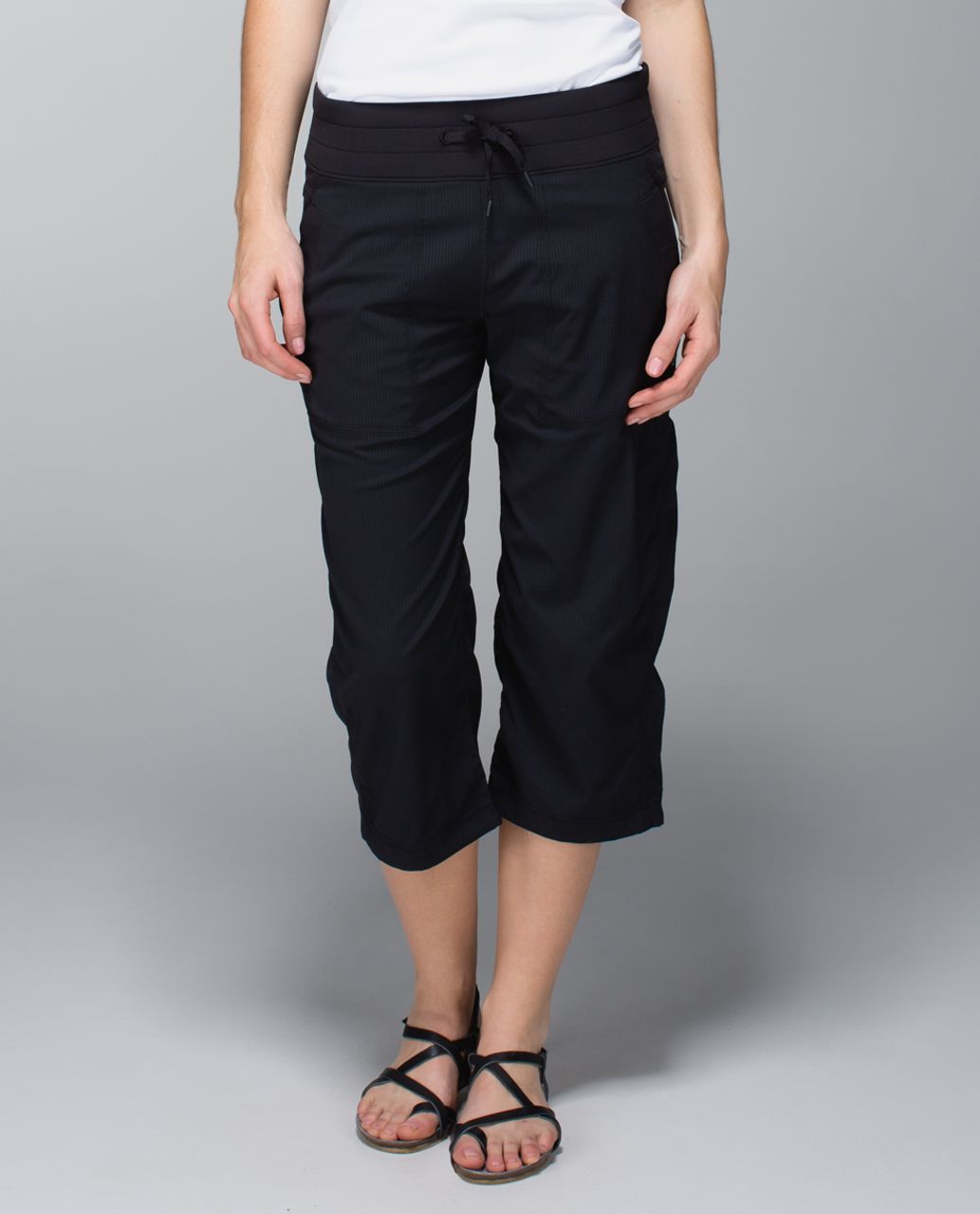 Lululemon Studio Crop - Black