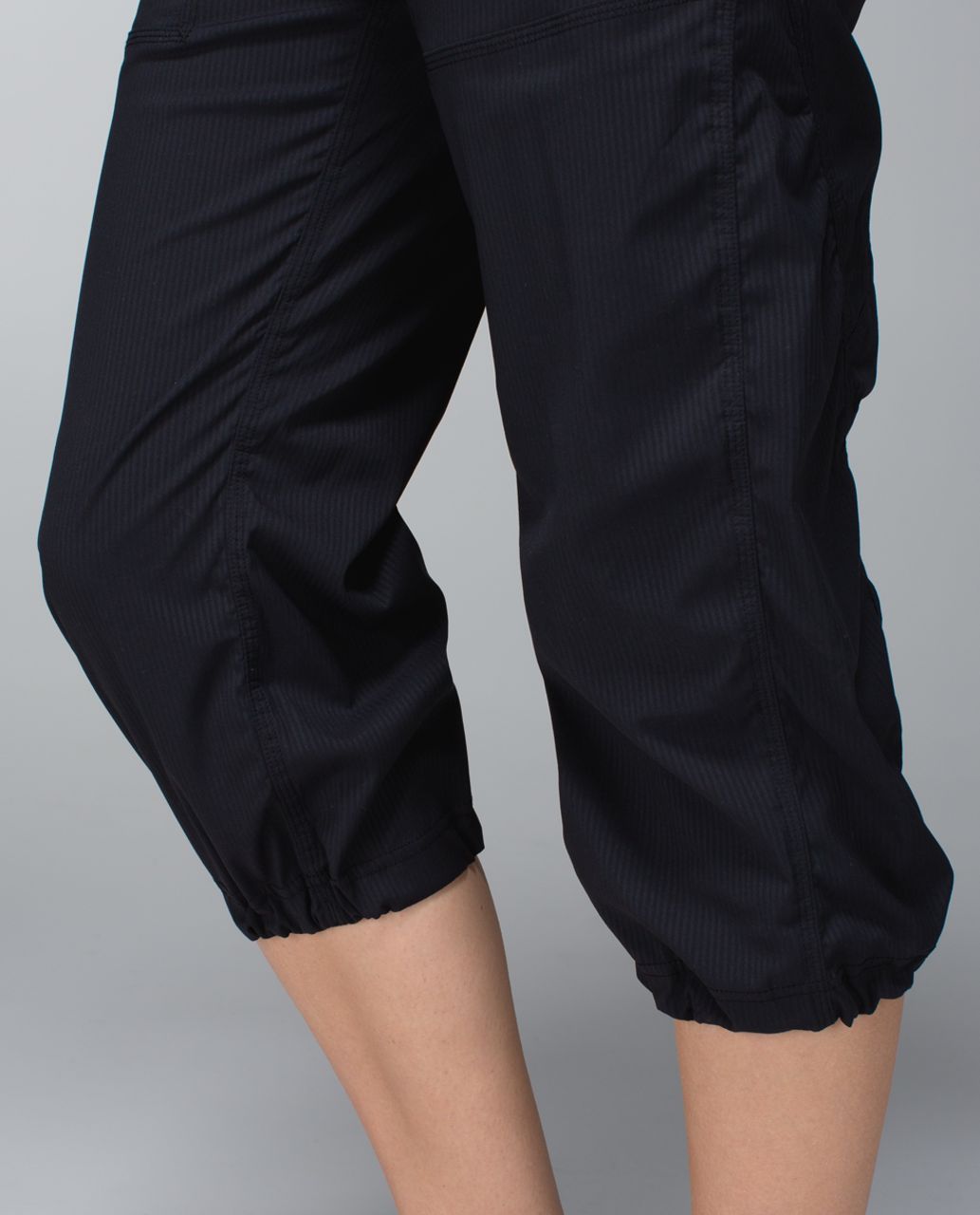 Lululemon Studio Crop - Black