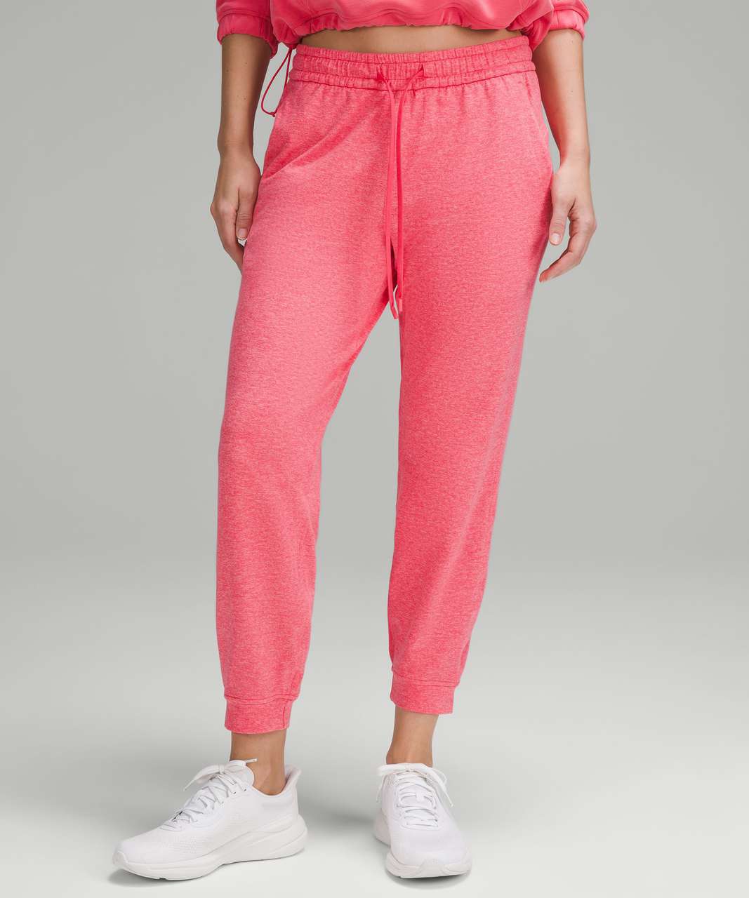 Lululemon Soft Jersey Classic-Fit Mid-Rise Jogger *7/8 Lululemon Soft Jersey Classic-Fit Mid-Rise Jogger *7/8