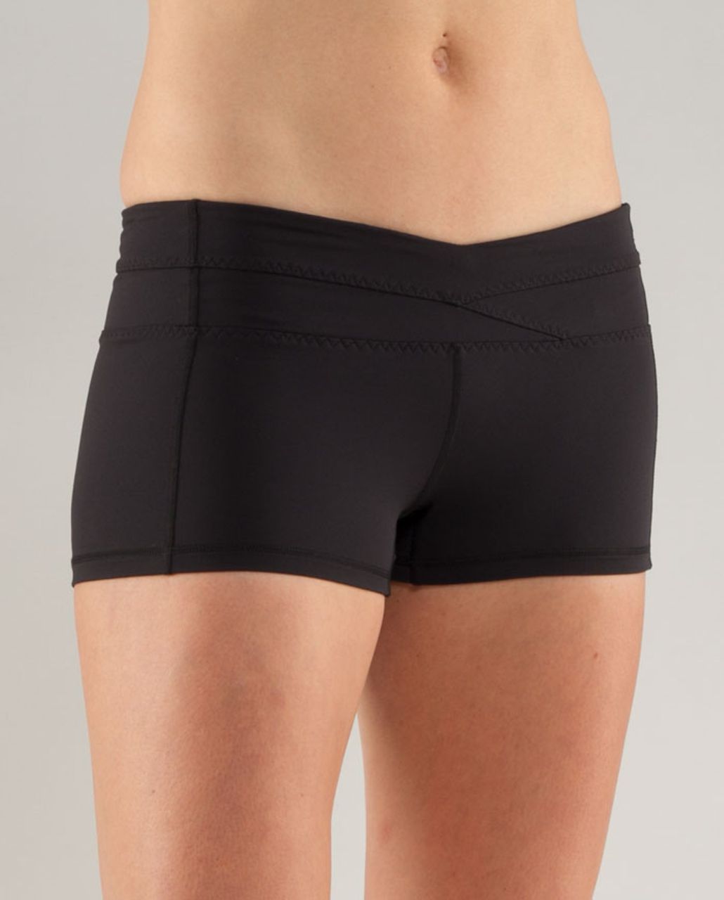 Lululemon Warrior II Hot Short - Black