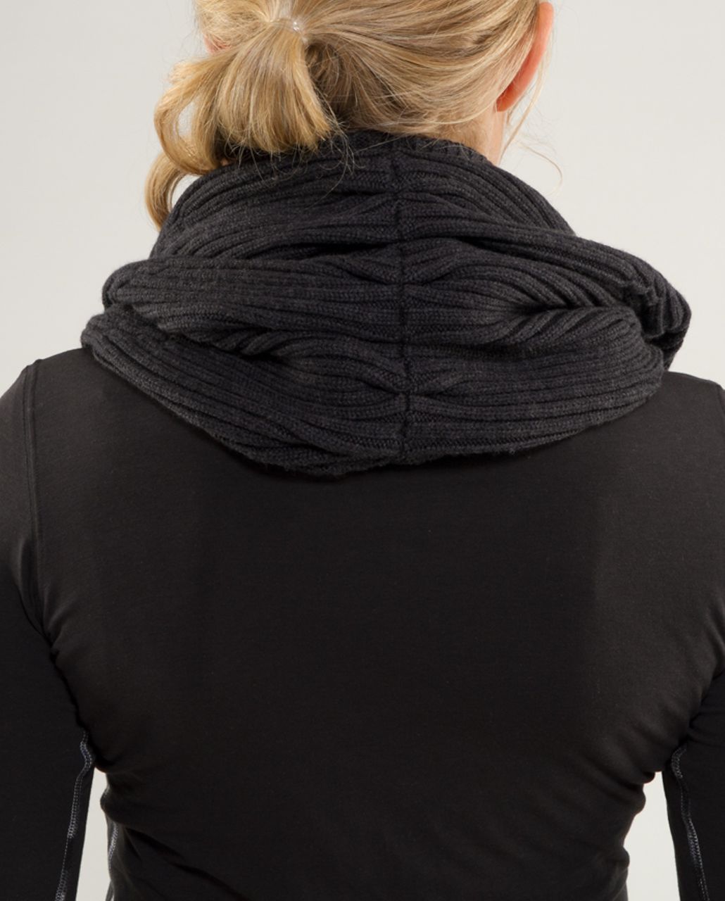 Lululemon Movement Neckwarmer - Heathered Black