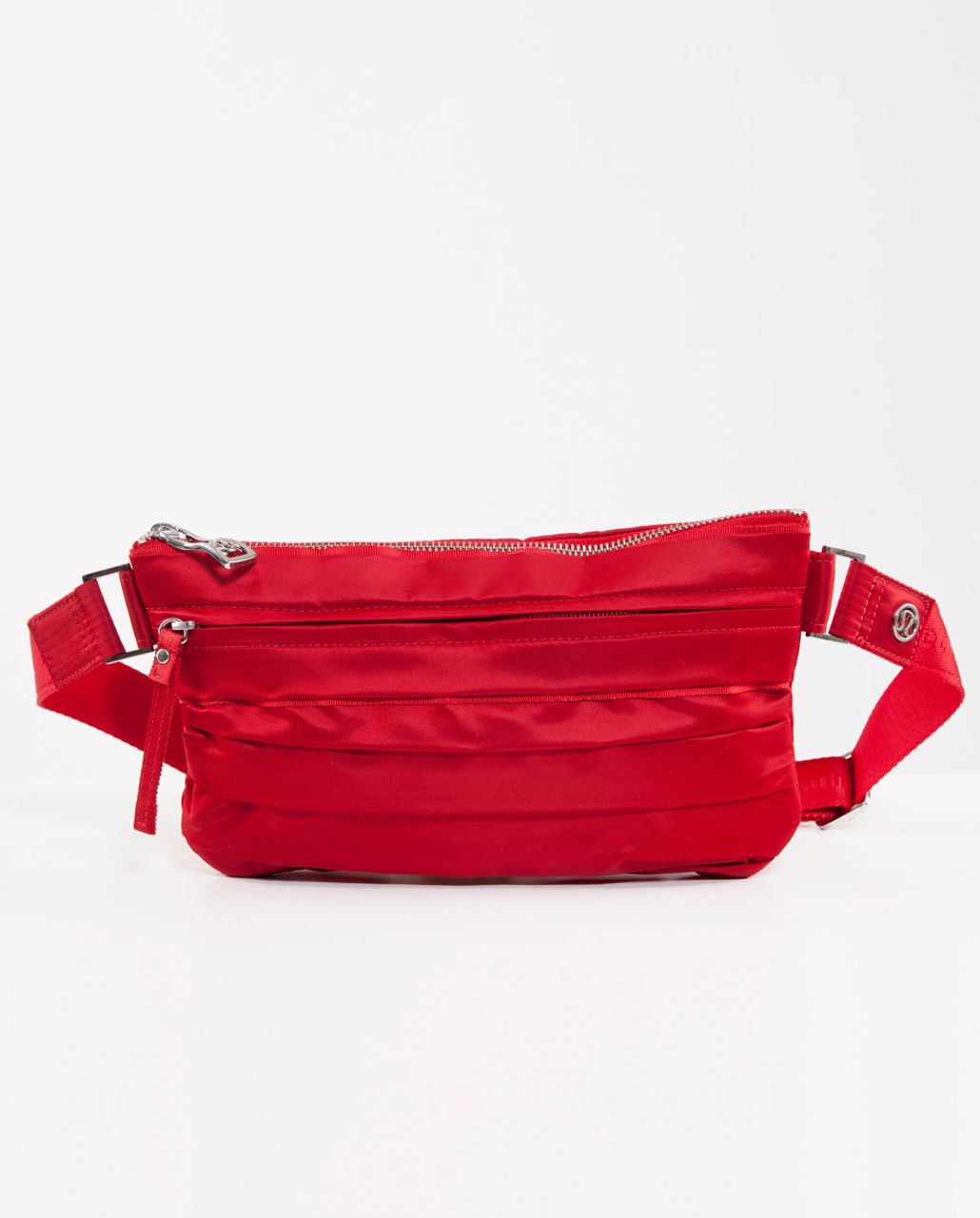 Lululemon Travel Pooch VII - Currant