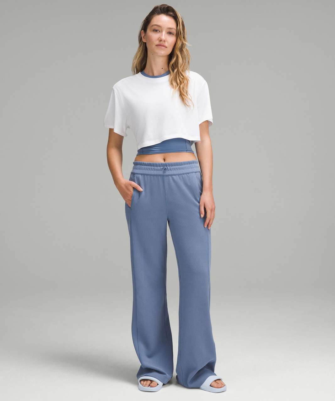 Lululemon Ribbed Softstreme Mid-Rise Pant 32 Lululemon Ribbed Softstreme Mid-Rise Pant 32