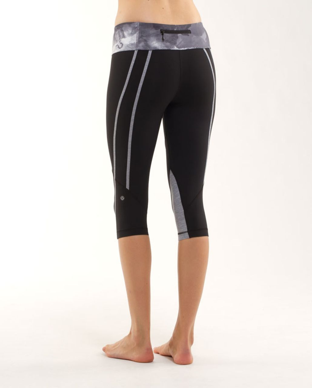 Lululemon Run:  For It Crop - White Coal Tinted Canvas Super /  Black