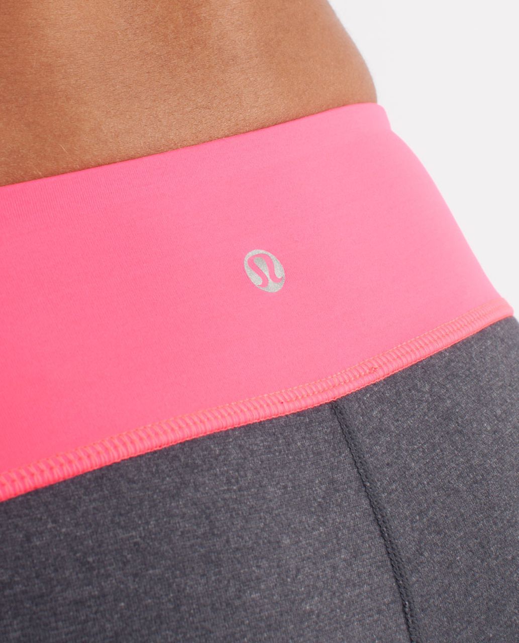 Lululemon Hot Move Short - Deep Coal /  Flash