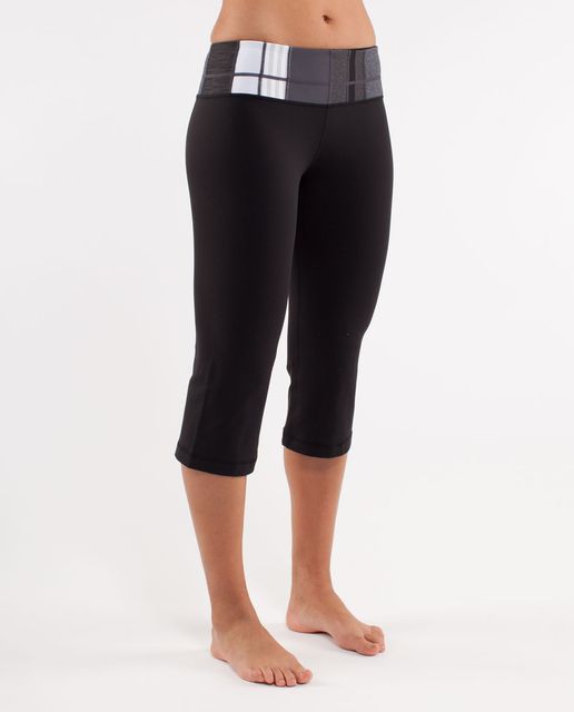 Lululemon Groove Crop - Black - lulu fanatics