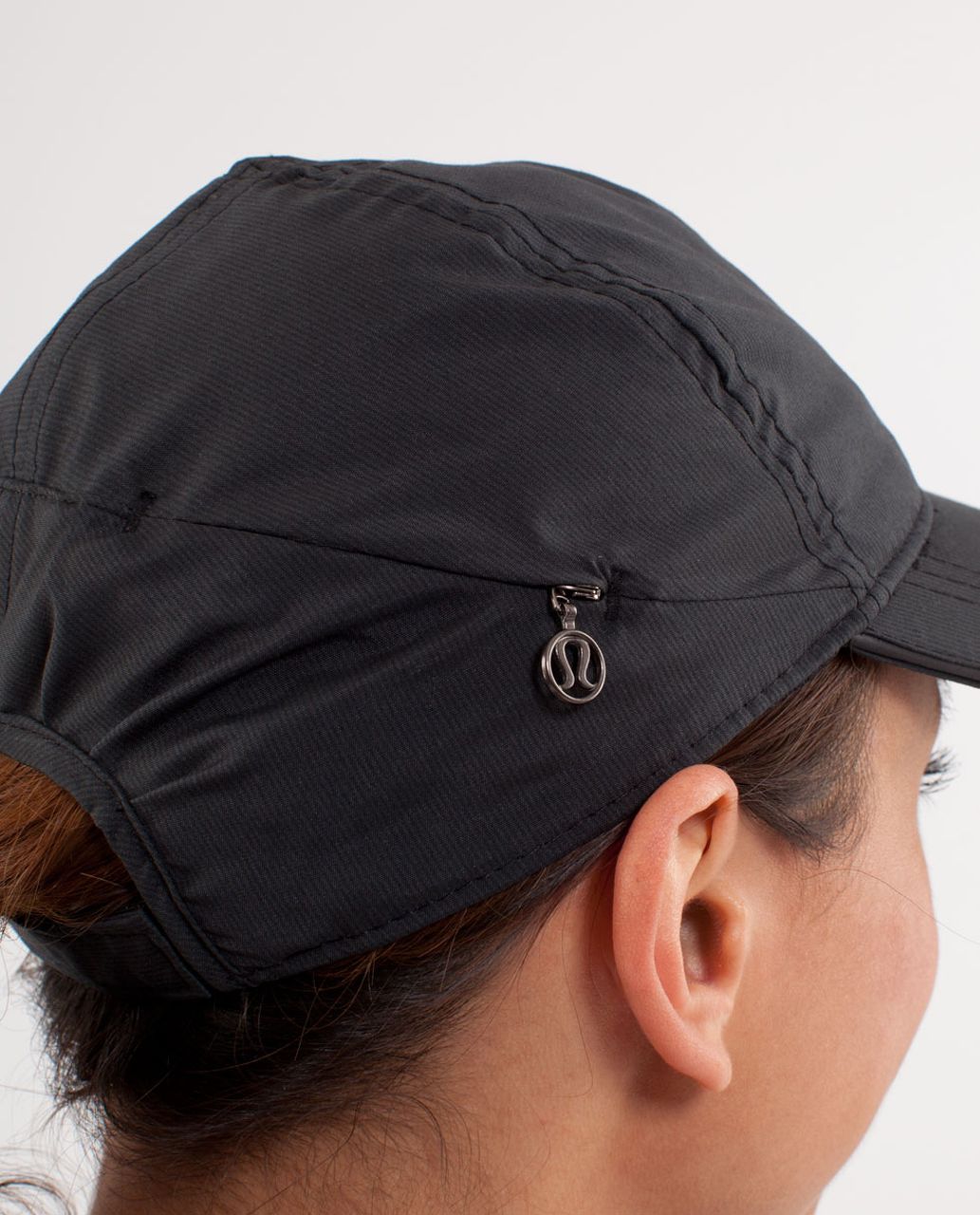 Lululemon Run Like The Wind Hat - Black Teeny Stripe