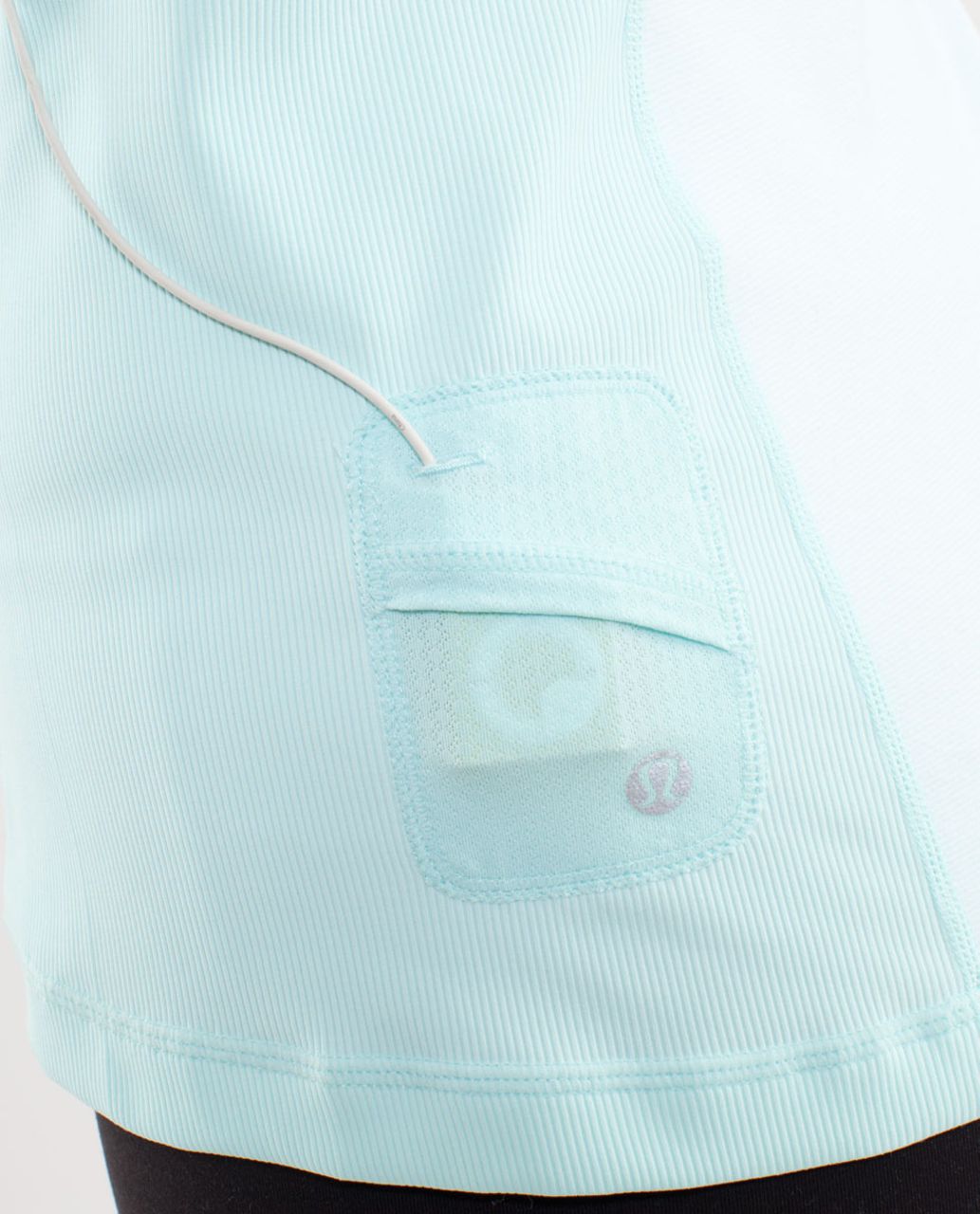 Lululemon Run:  Switch Back 1/2 Zip - Aquamarine /  Wee Stripe White Heathered Aquamarine