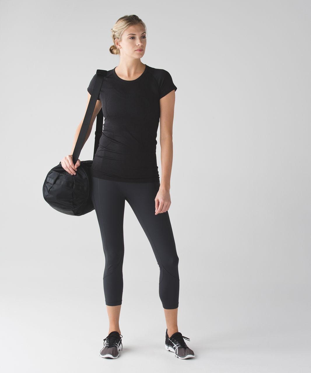 Lululemon Swiftly Tech Short Sleeve Crew - Black / Black