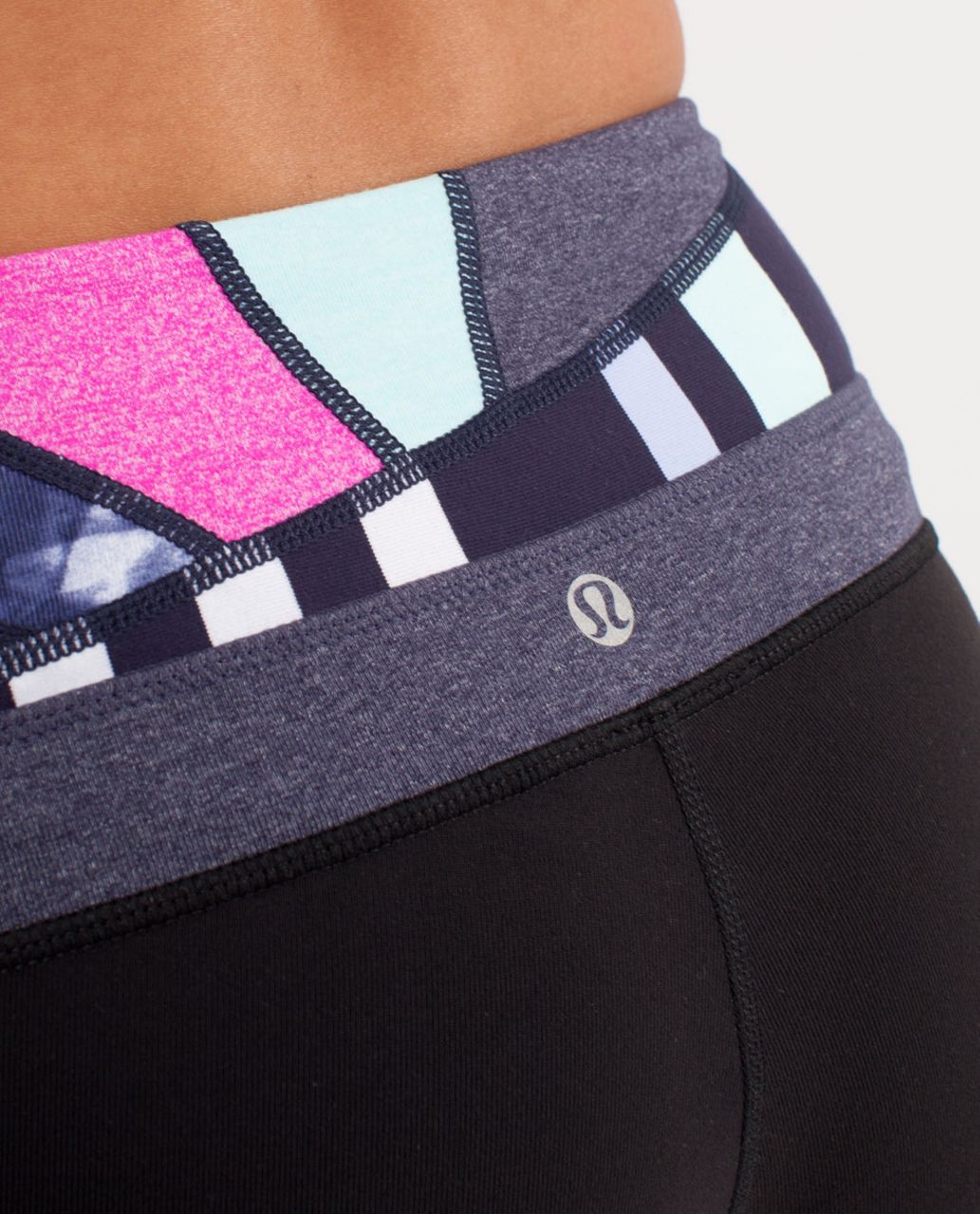 Lululemon Groove Crop - Black /  Quilting Spring 13 /  Heathered Deep Indigo