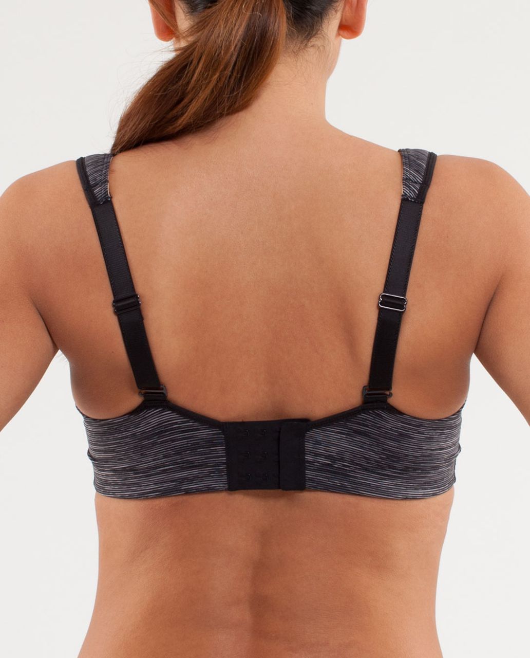 Lululemon women's Black/Gray Tata tamer sports bra size 32D