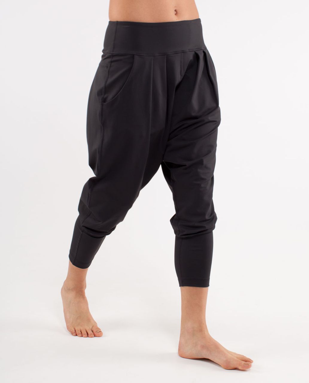 Lululemon Happy Hatha Crop - Black