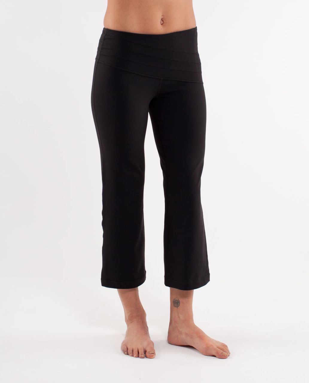 Lululemon Retro Rainbow Crop - Black - lulu fanatics