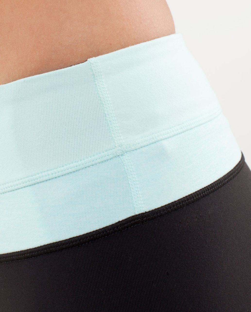 Lululemon Reverse Groove Short (Regular) - Black /  Aquamarine /  Heathered Aquamarine