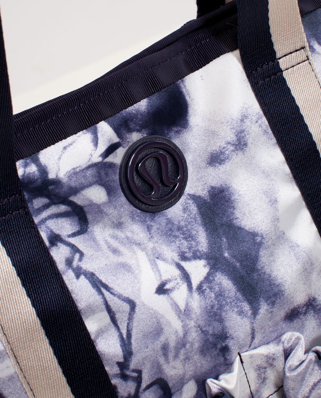 Lululemon Flow and Go Tote - Ink Blot White Deep Indigo