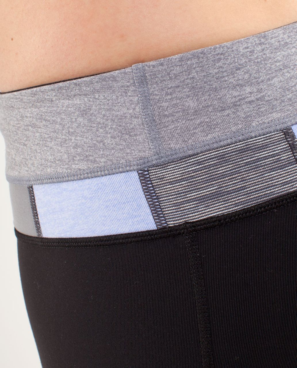 Lululemon Groove Crop - Black /  Heathered Fossil /  Quilting Spring 16