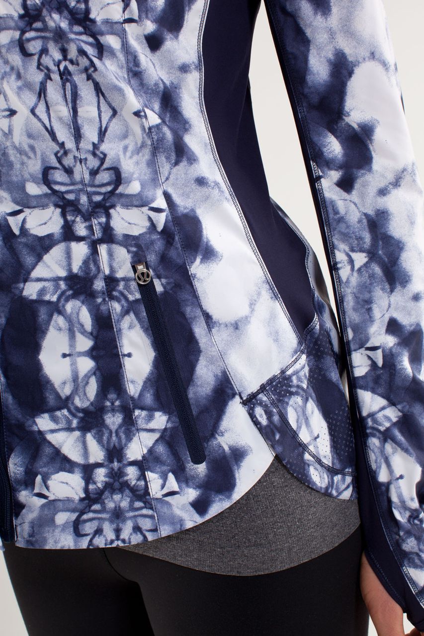 Lululemon Run:  Essential Jacket II - Ink Blot White Deep Indigo /  Deep Indigo