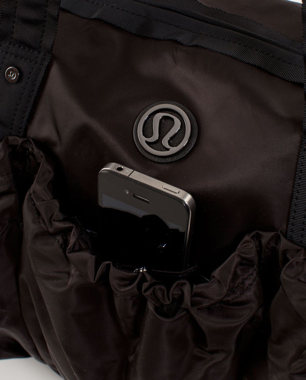 Lululemon Legendary Duffel - Black - lulu fanatics