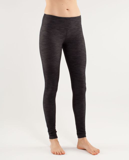 My Superficial Endeavors: Lululemon Wunder Under Pant in Giant Houndstooth  Dip Dye & Beyond Yoga Gathered Legging in Plum