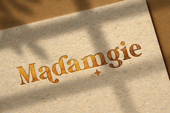 Thumbnail 3 of Bright Pearl Font