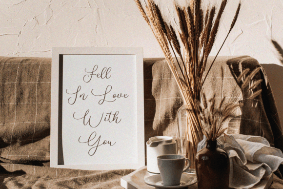 Thumbnail 3 of Cherylitta Font