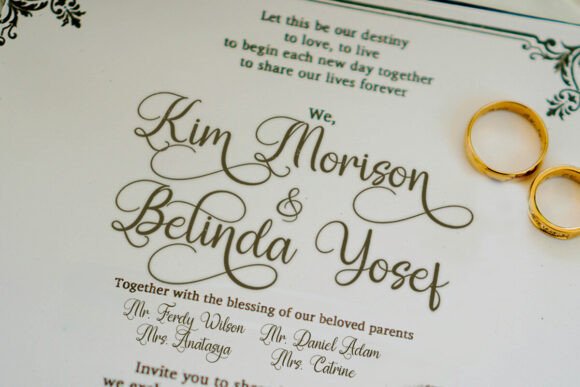 Thumbnail 2 of Daylight Mystery Font