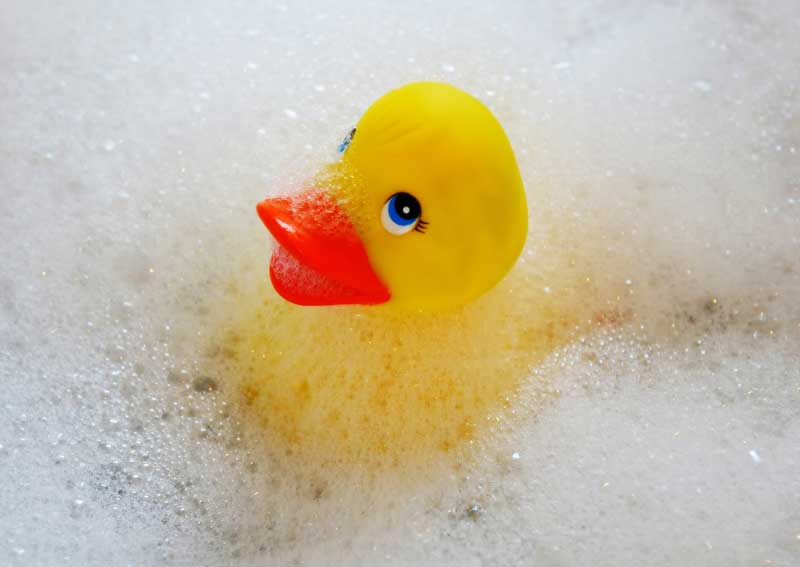 can mold in bath toys make you sick