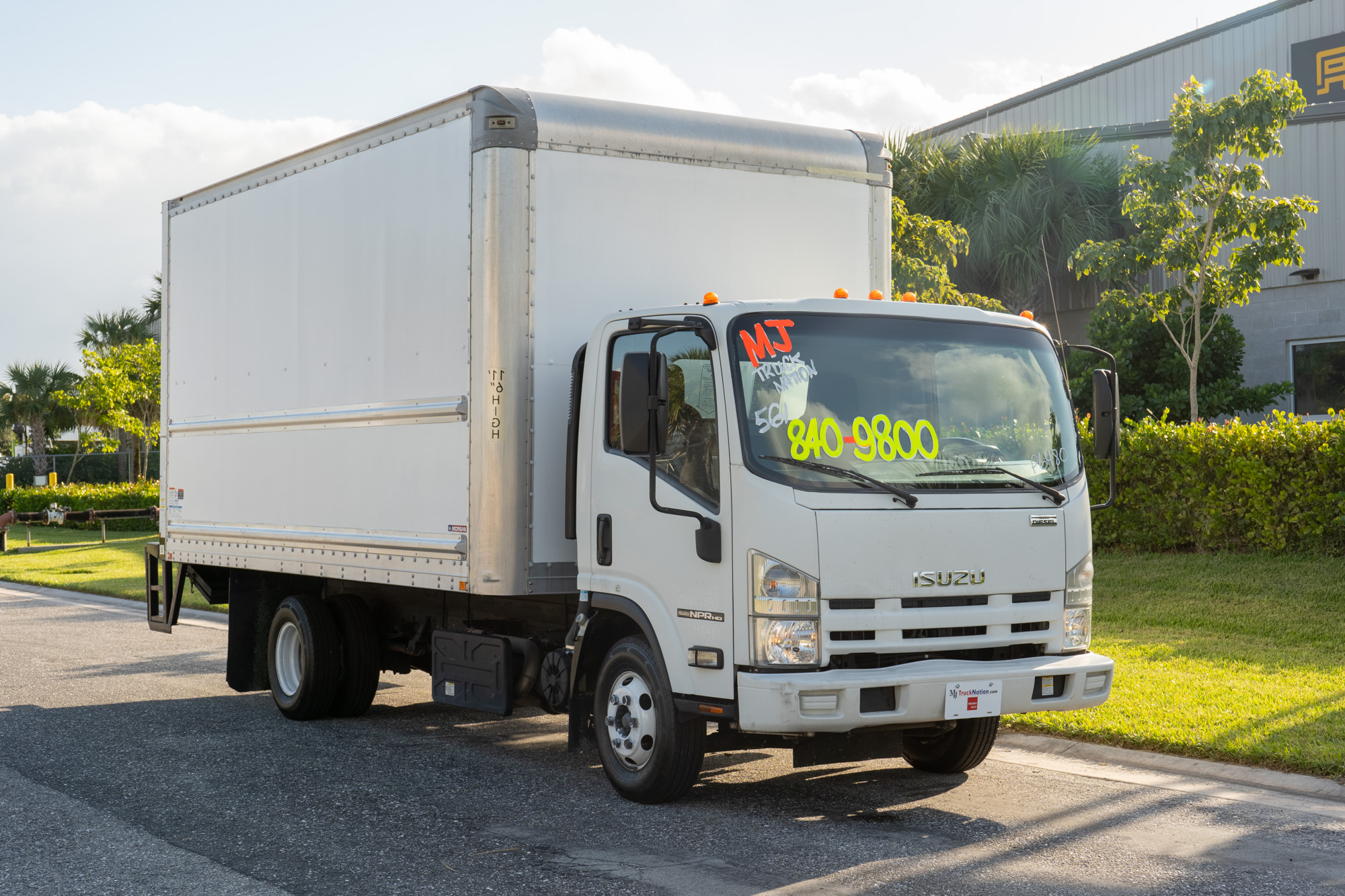 Download 2015 Isuzu Npr Hd Box Truck With Palfinger Lift Gate Mj Truck Nation Mj Truck Nation