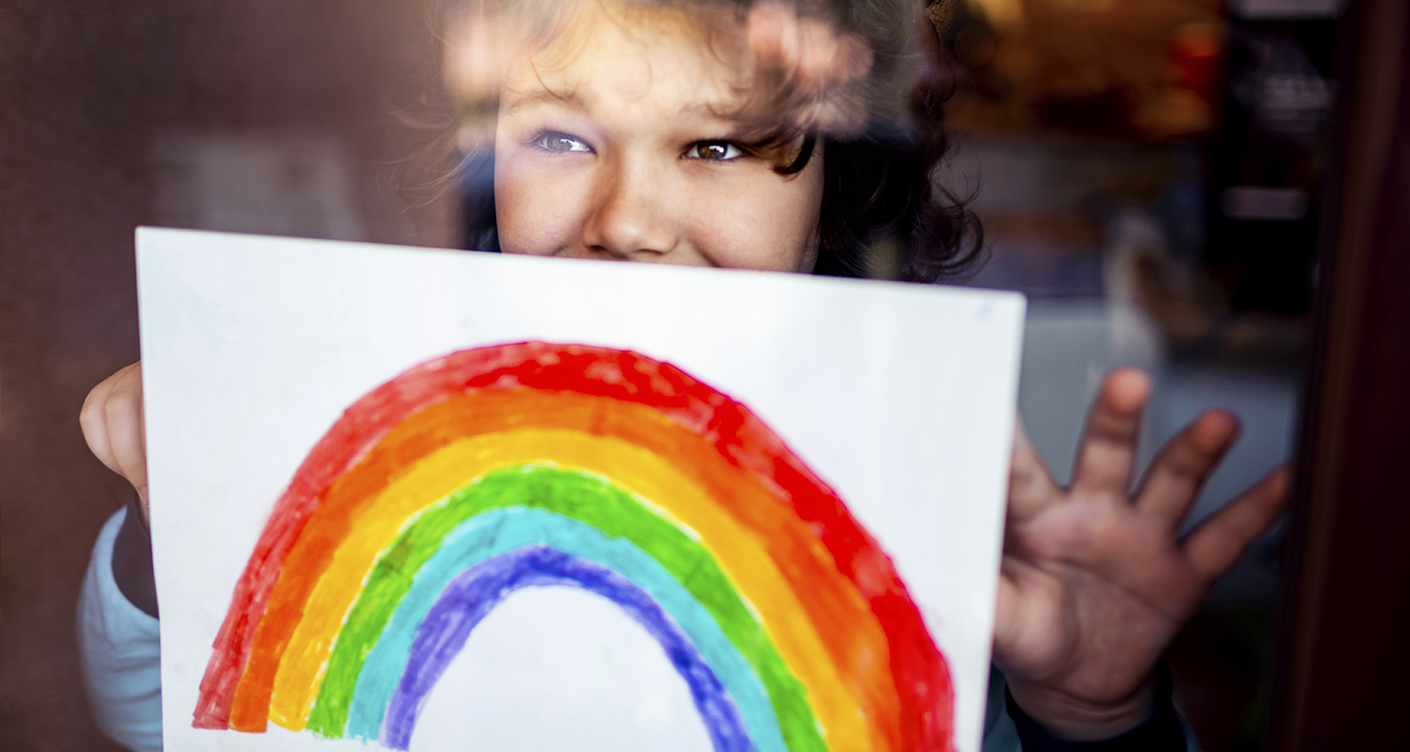 Corona Bastelaktion Regenbogen Ins Fenster Malen