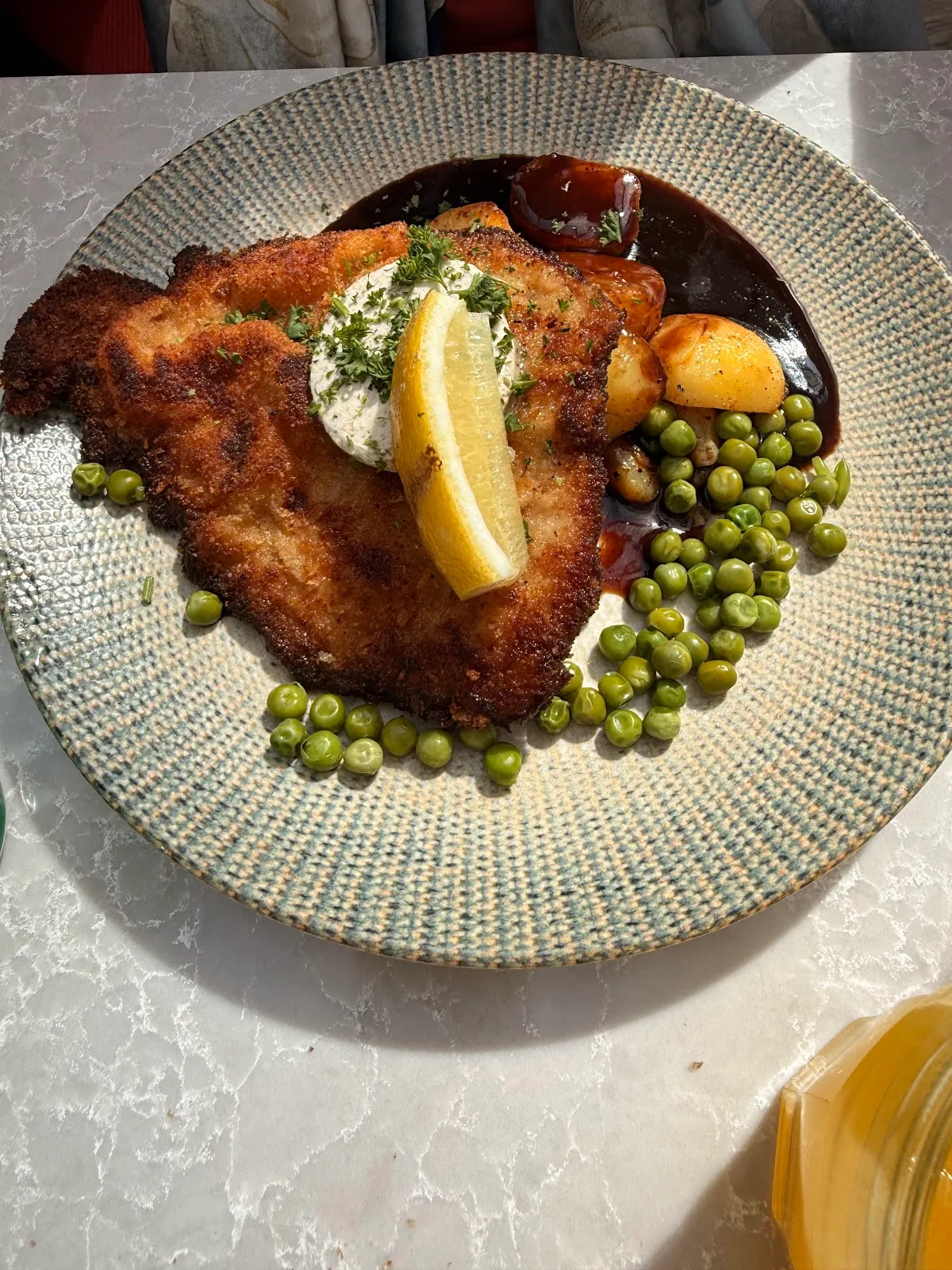 Benjamins Bistro & Café