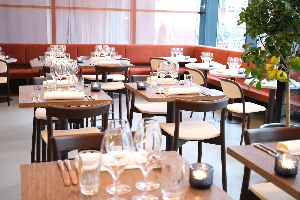 Frans Bistro & Bar