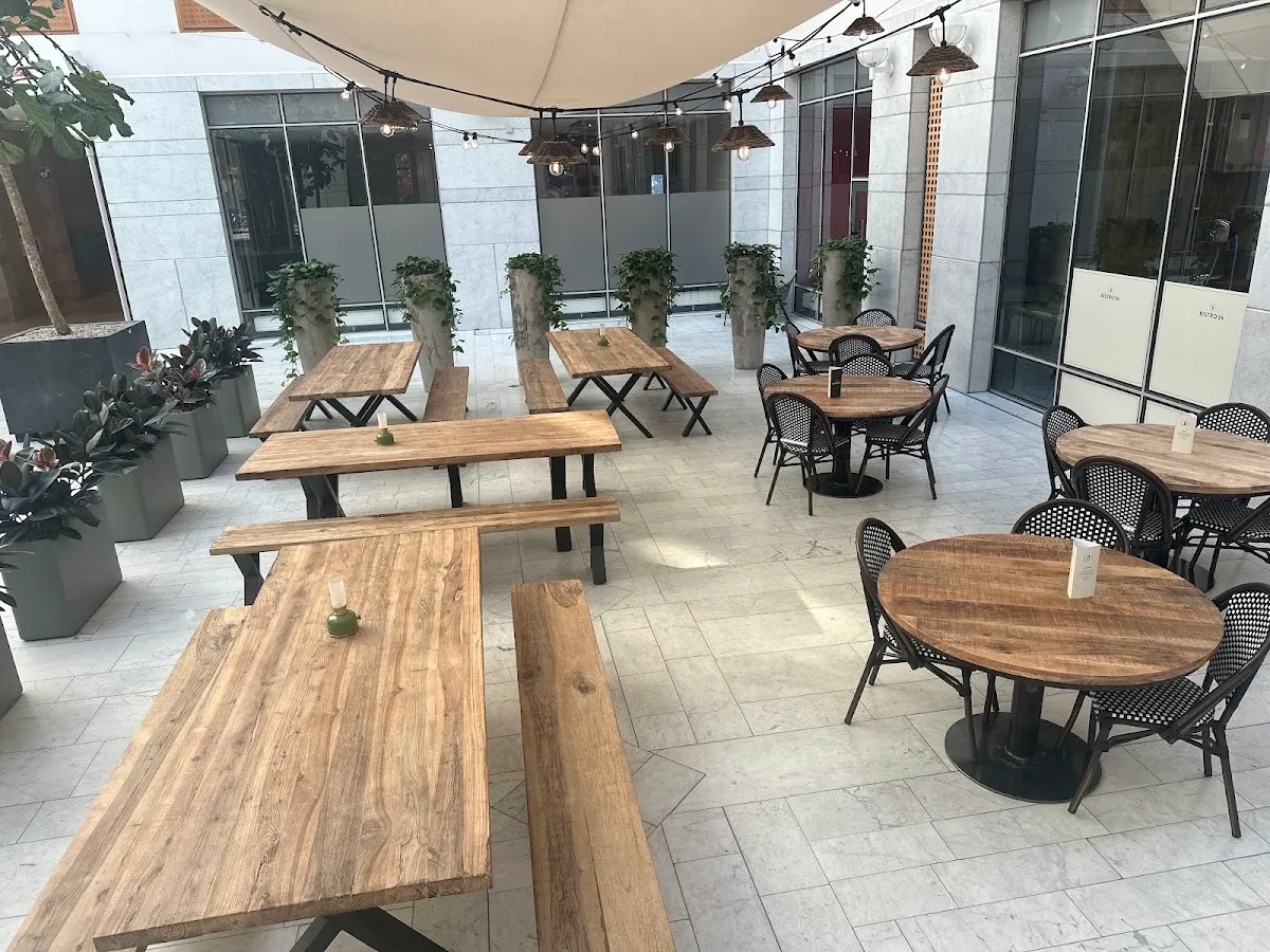 Bistro 26