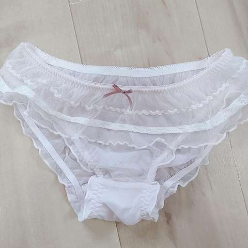 ピンクフリフリリボンおパンツ❤️