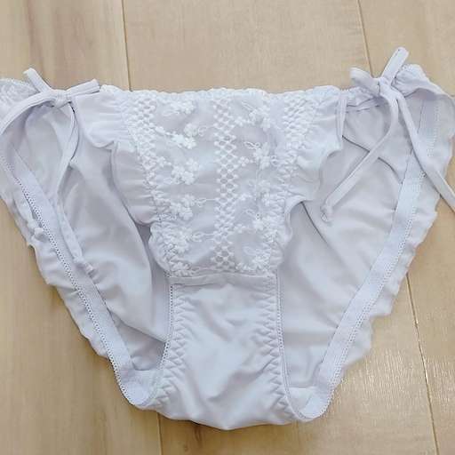 リボンフリフリおパンツ