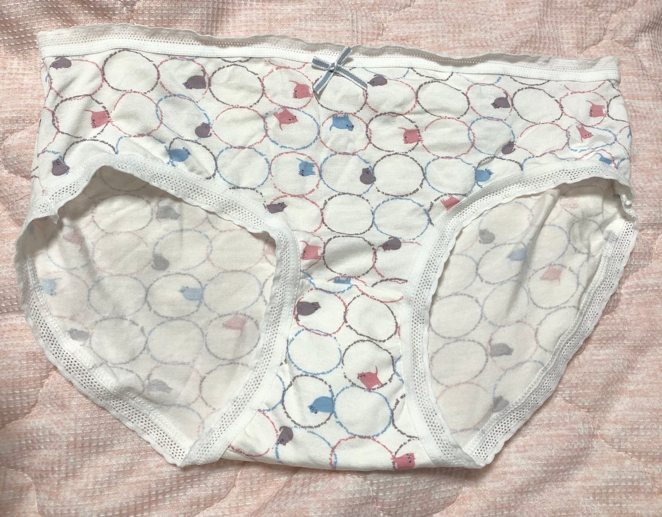 ロリパンツ 染み お風呂前におまんこぐりぐり込み】おまんこしみありパンツ - Luscio ラシオ