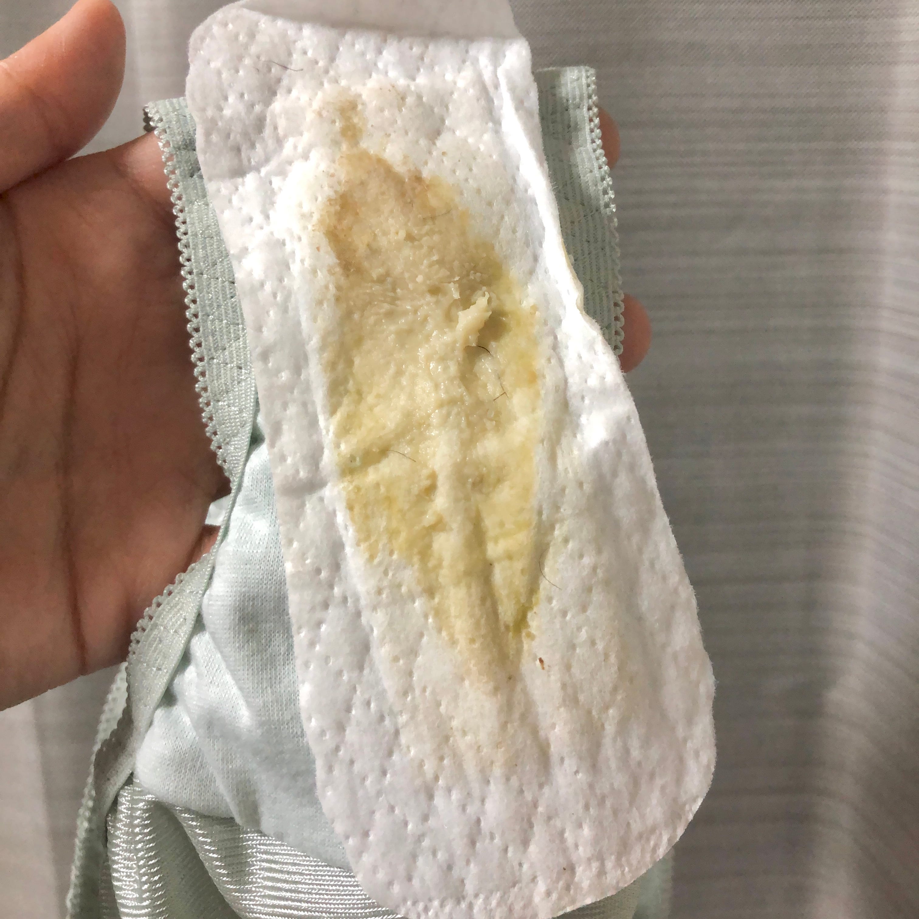 オリモノ 汚い パンツ 脱ぎたて 