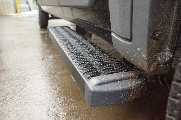 LUVERNE Grip Step™ van running boards on work van